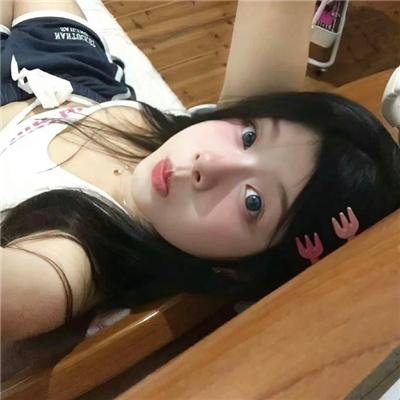 合拍学生妹 粤语版 海报